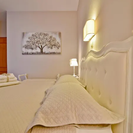 Superior 4 Antea With Pool Jacuzzi, Vila
